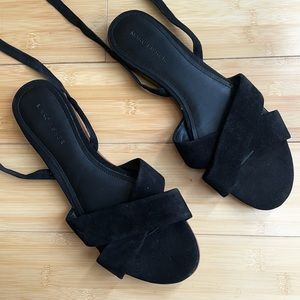 Marc Fisher Gladiator Tie Sandals Black 9.5